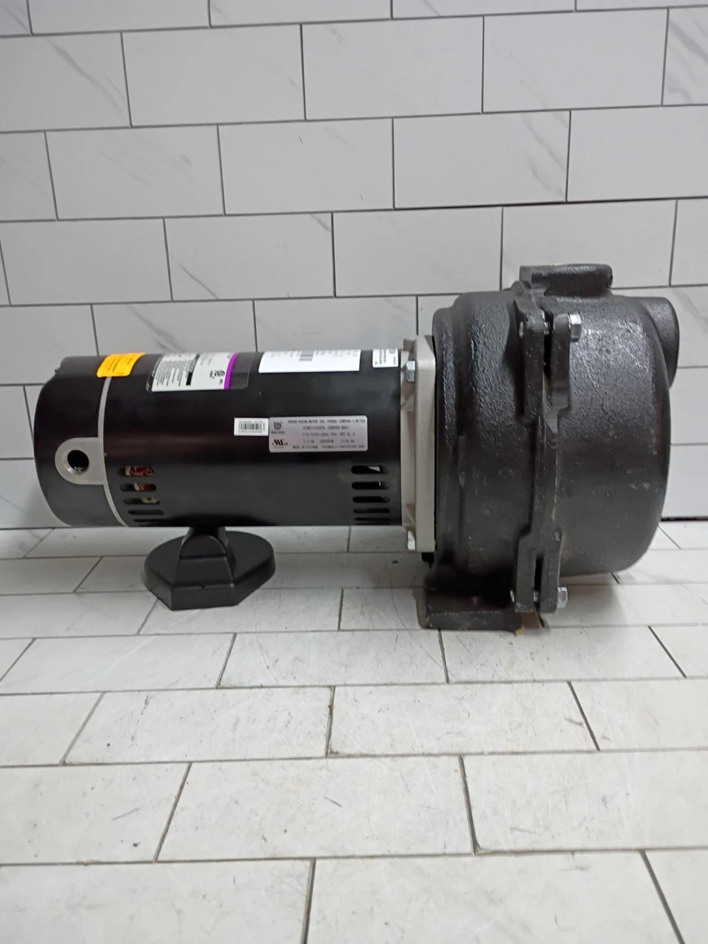 Wayne WLS150 1-1/2HP 230V Cast iron Lawn Irrigation Sprinkler pump New Open Box