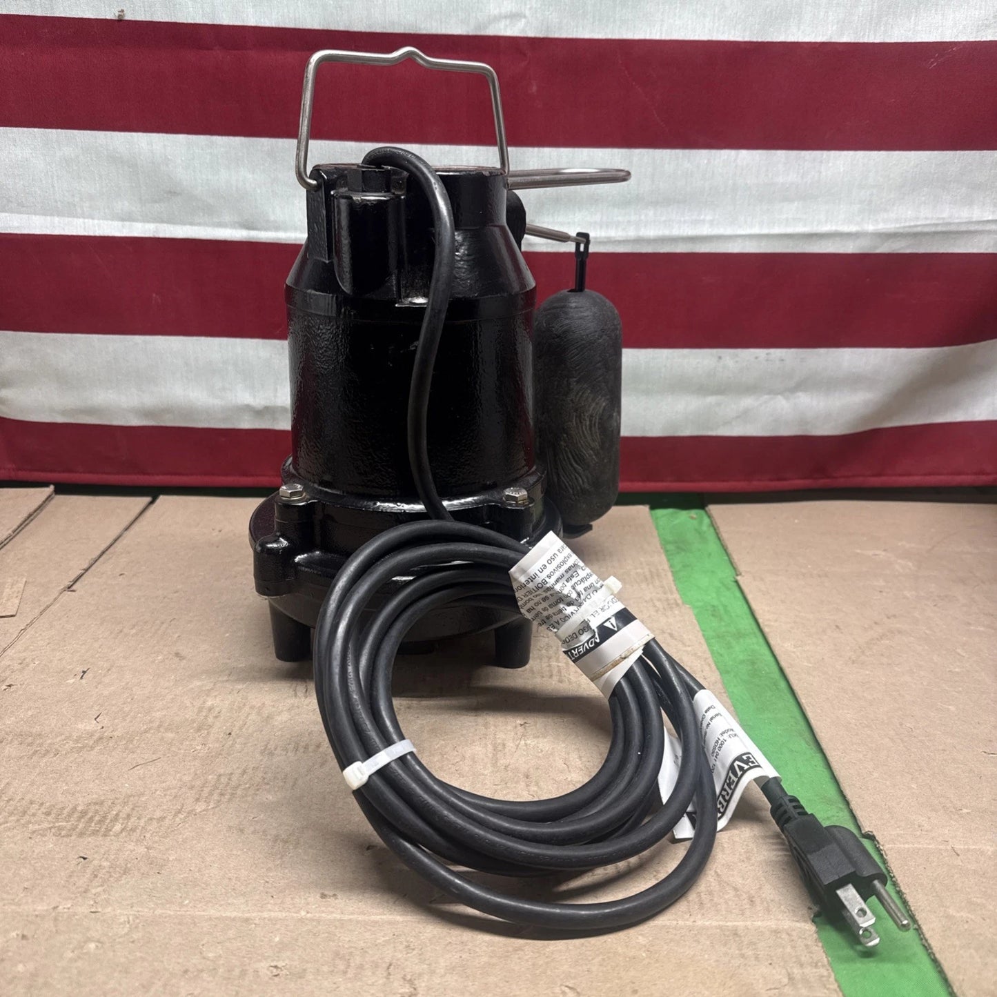 Everbilt 1/2 HP Cast Iron Sump Pump Model # HDS50 USED