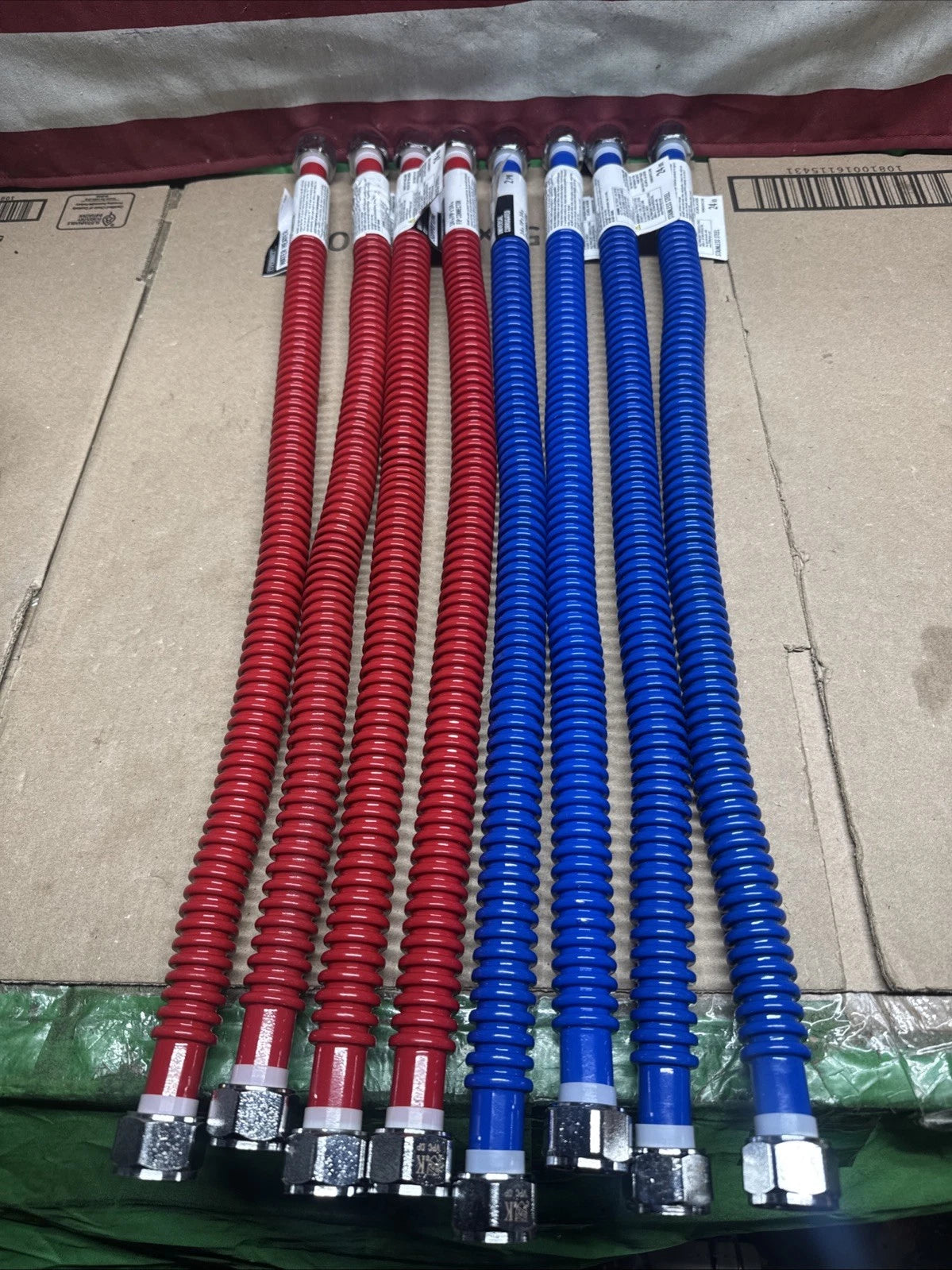 Lot Of 8 Everbilt 3/4" X 24" Water Heater Flex Connector Red & Blue New Openbox