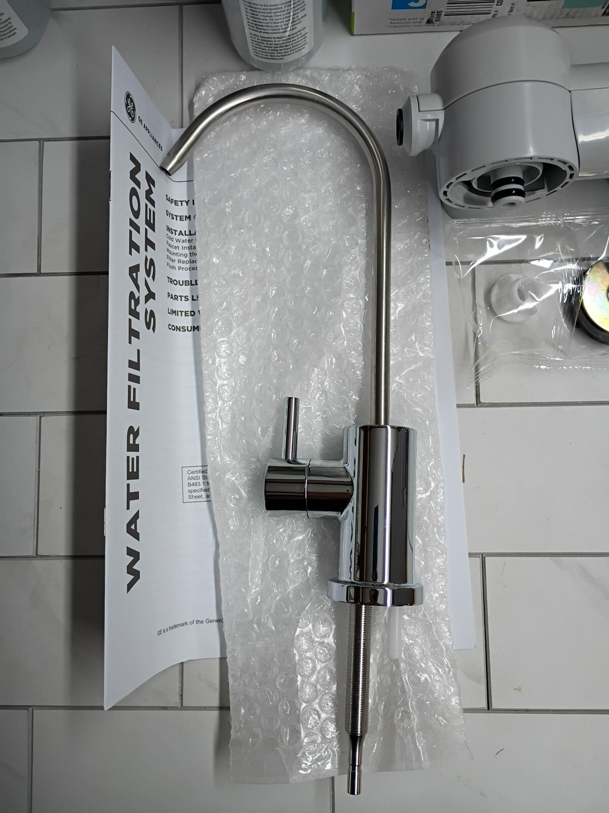 GE Under Sink Dual Stage Water Filtration System with Faucet GXK255TBN