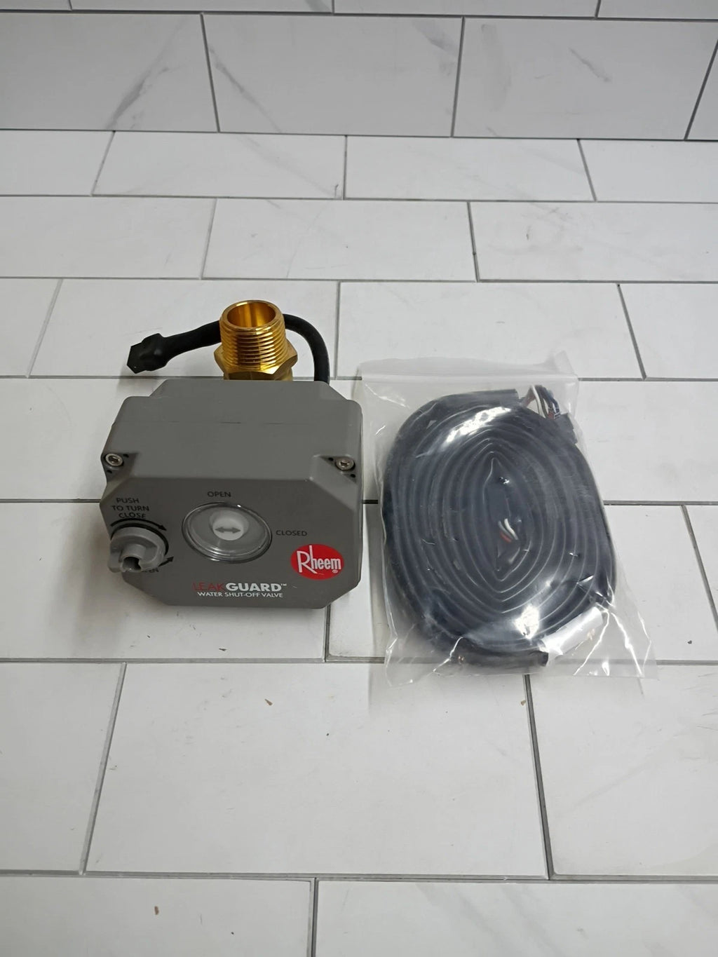 Leak Guard Water Heater Leak Detector Automatic Shut-Off Valve Rheem AP19457