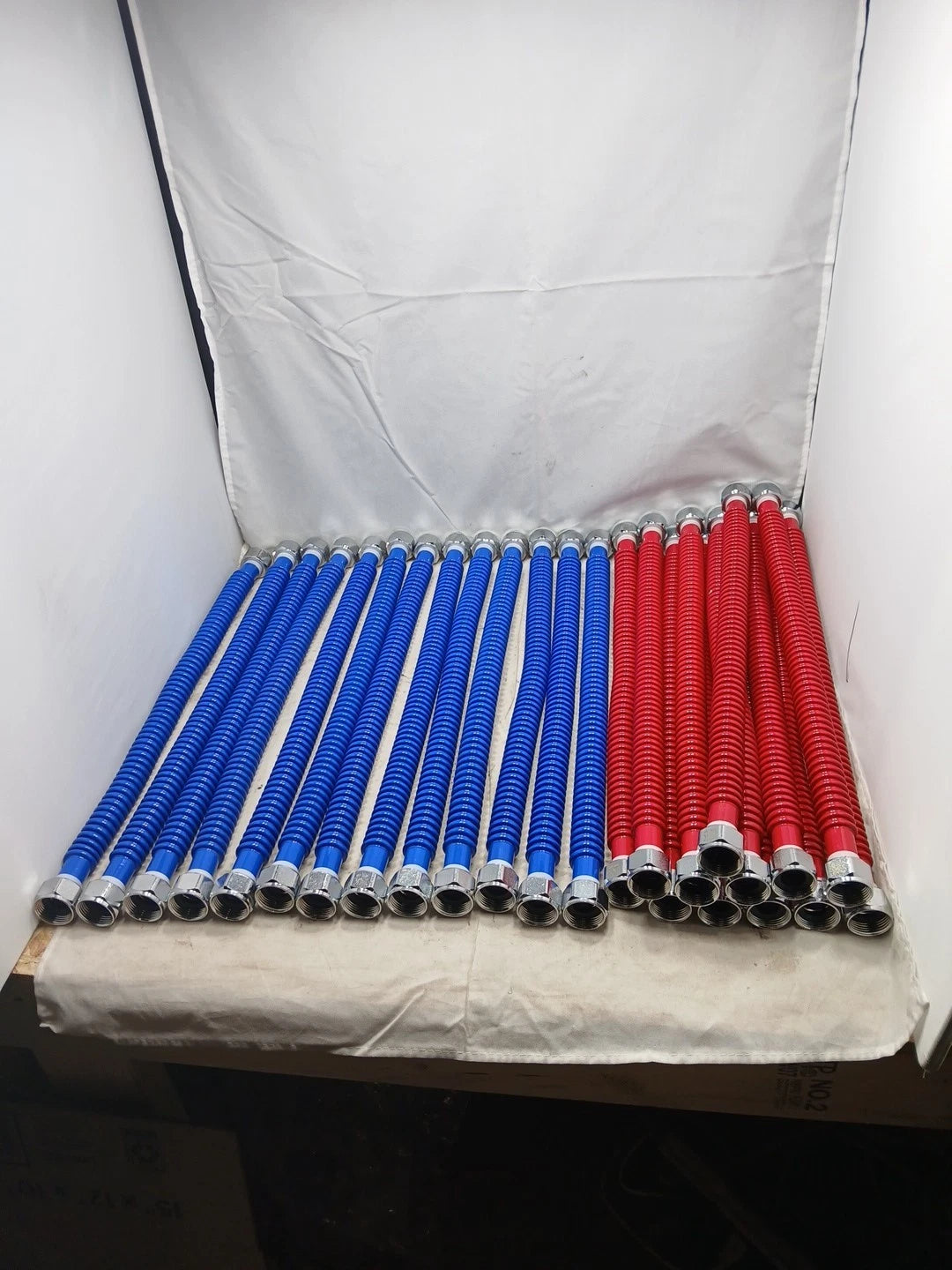 Lot Of 25 Everbilt 3/4" X 18" Water Heater Flex Connector Red & Blue New Openbox