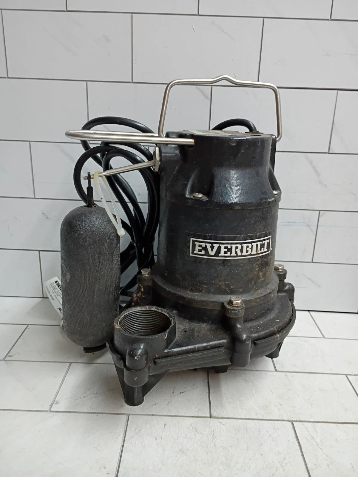 ON SALE Everbilt 1/3 HP Cast Iron Submersible Sump Pump- USED !!