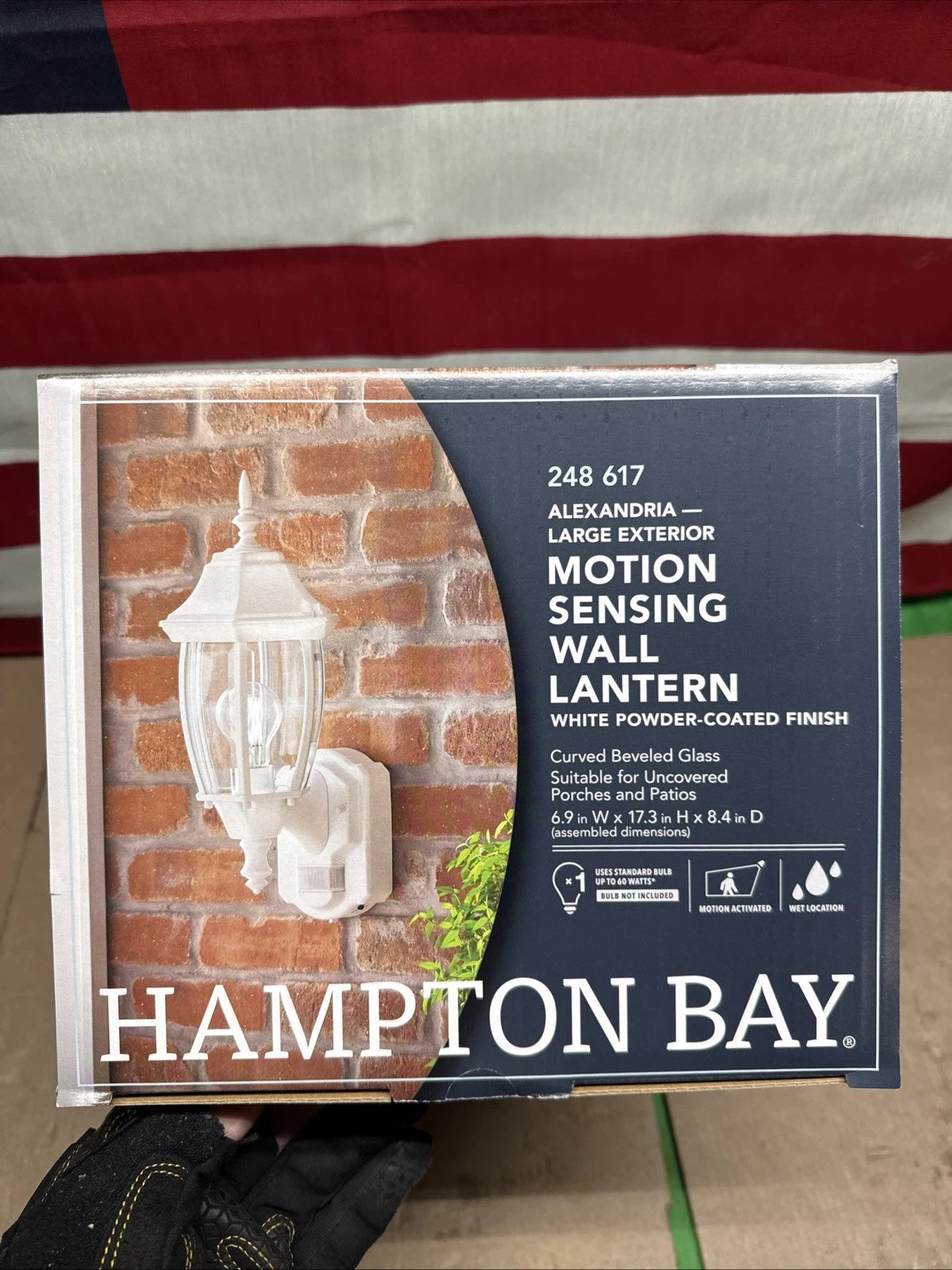 NEW Hampton Bay Alexandria Motion Sensing Exterior Wall Lantern White 248 617