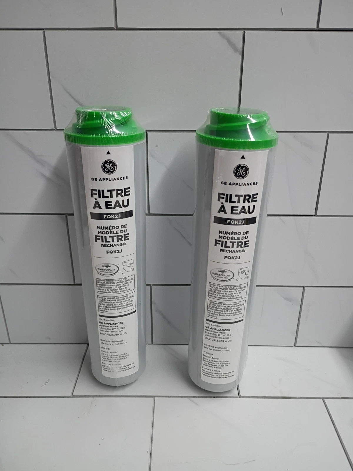 GE Under Sink Dual Stage Water Filtration System with Faucet GXK255TBN