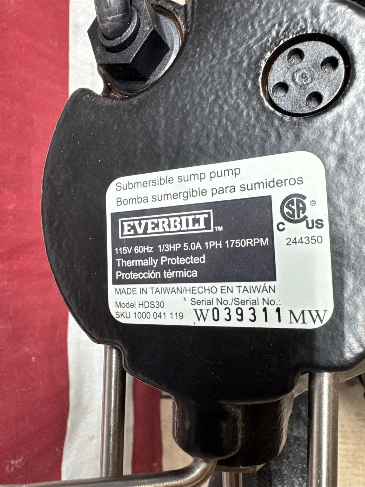 Everbilt 1000041119 1/3 HP Cast Iron Submersible Sump Pump New Open Box