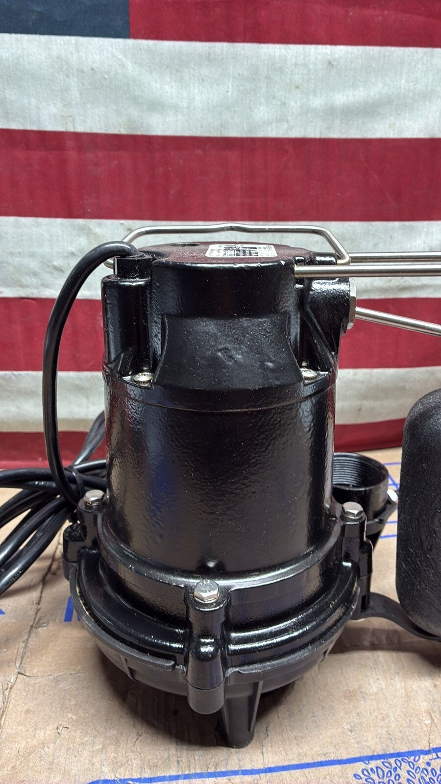 Everbilt S02160925 1/3 HP Cast Iron Submersible Sump Pump Used