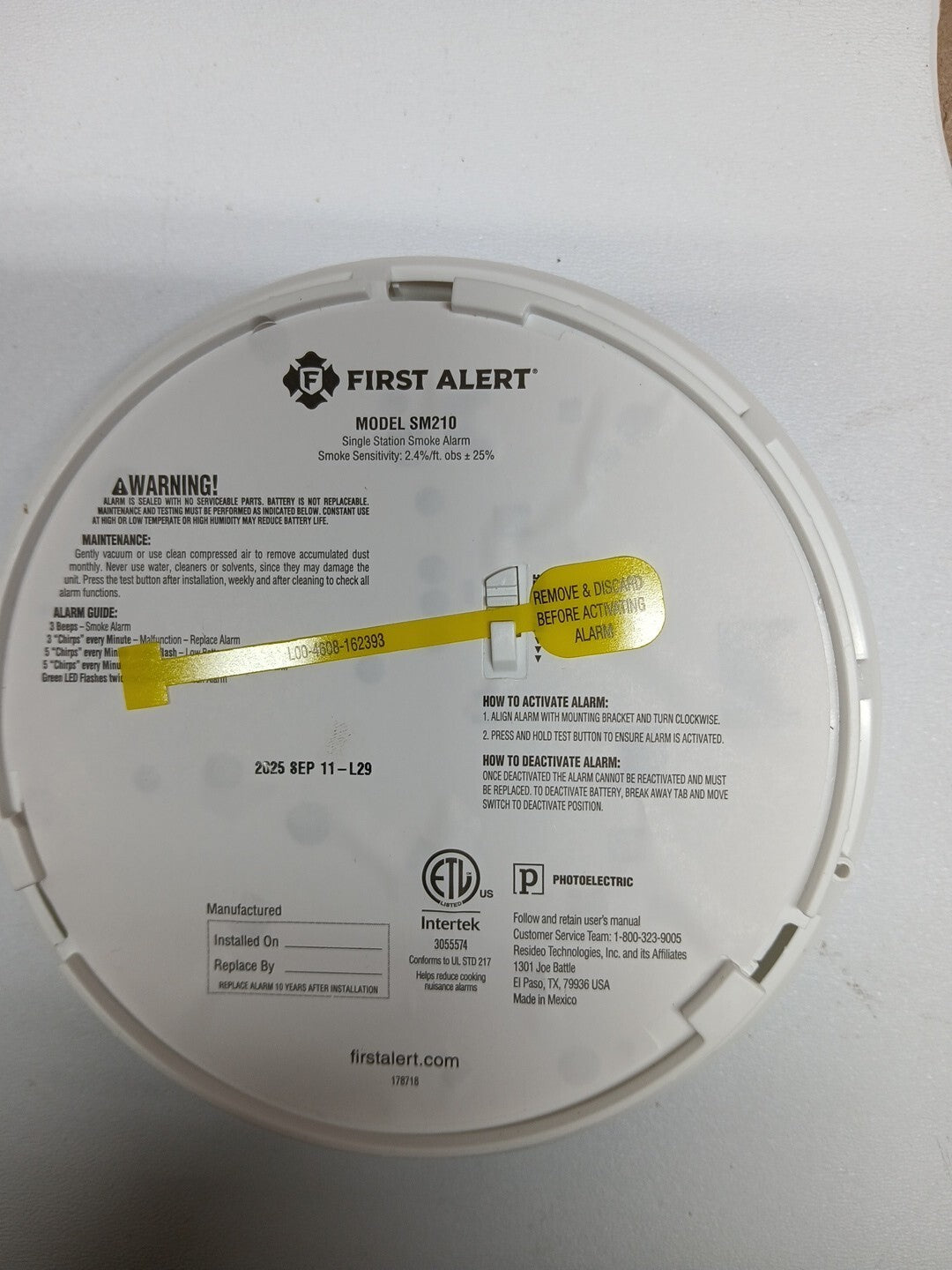 First Alert Superior Smoke Alarm -Slim Profile Design- Model #SM210 (READ DISCR)