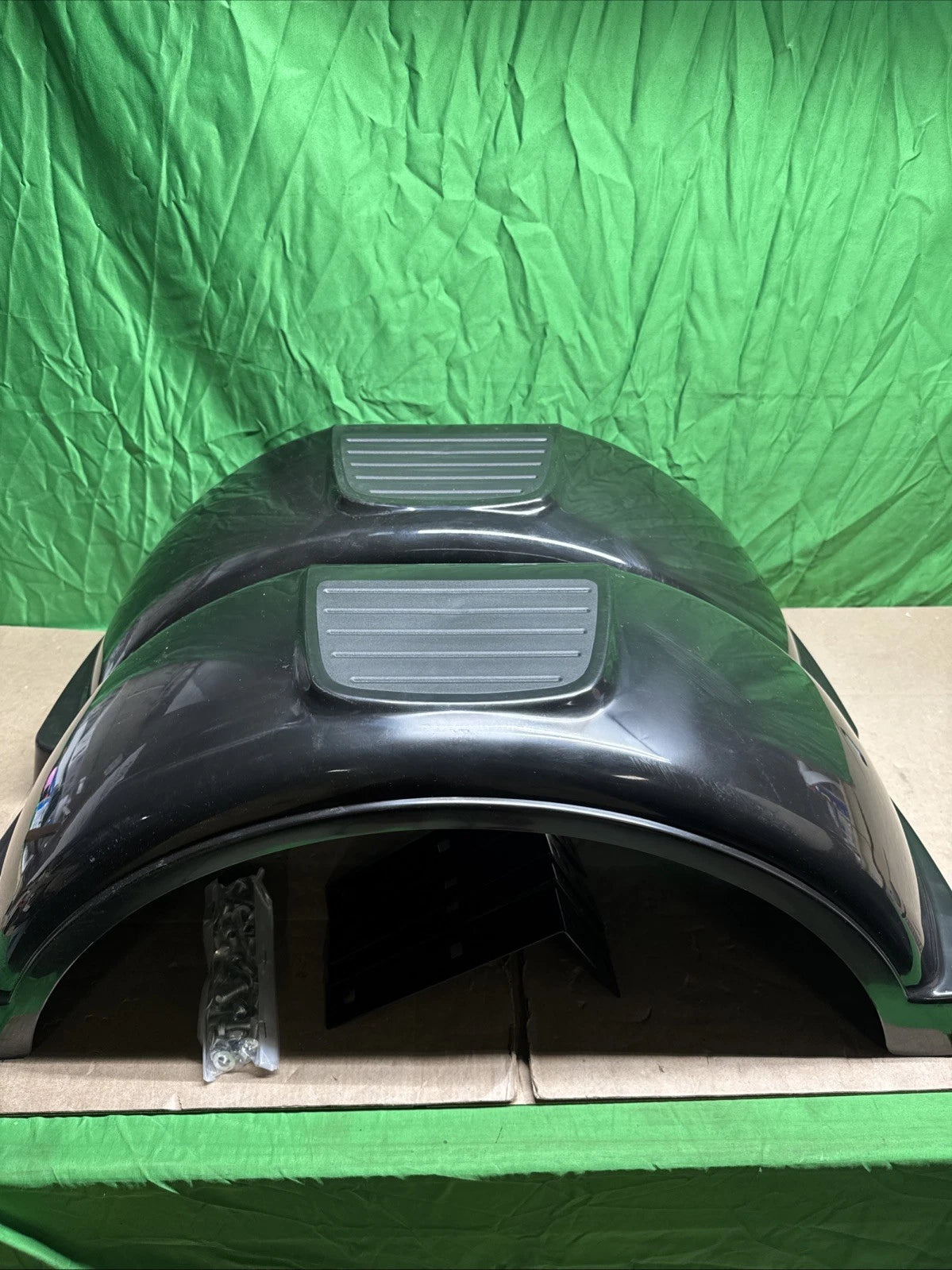SET OF 2 (TWO) SINGLE AXLE TRAILER FENDERS 13" WHEELS TIRES SKIRT BOAT