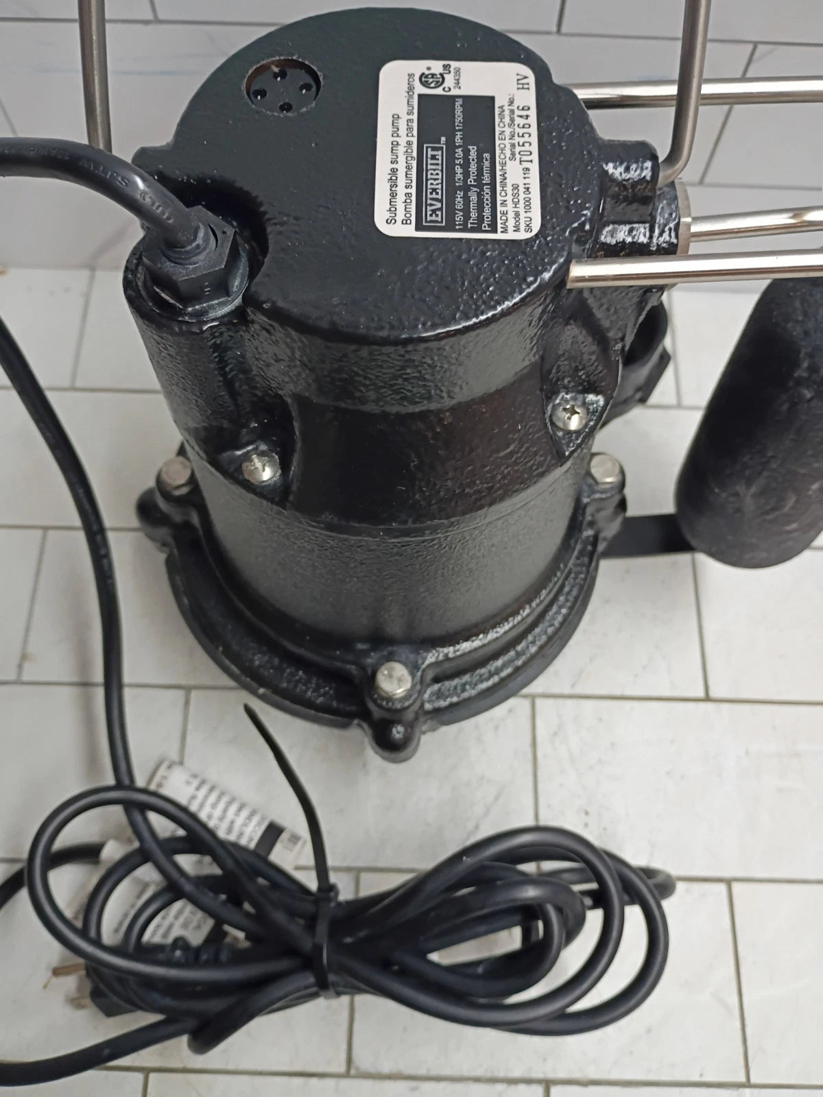 Everbilt 1000041119 1/3 HP Cast Iron Submersible Sump Pump Used.