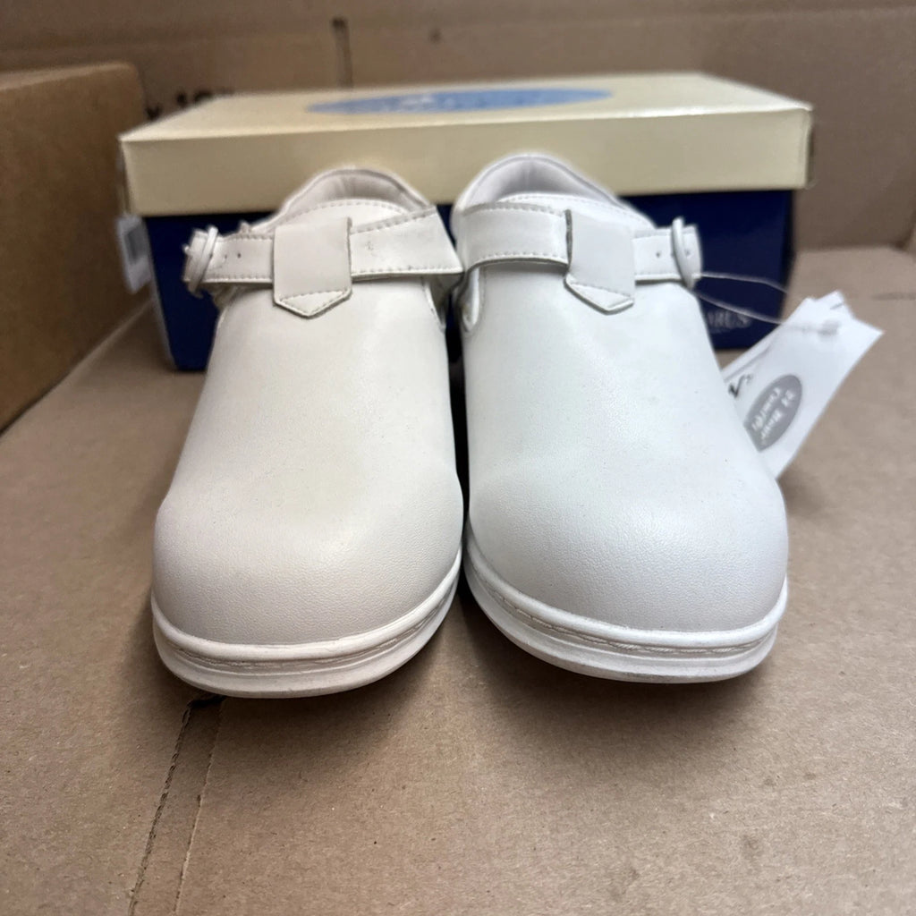 24 HOUR COMFORT Willa Women's Wide Width Leather Shoes size 7 nurse