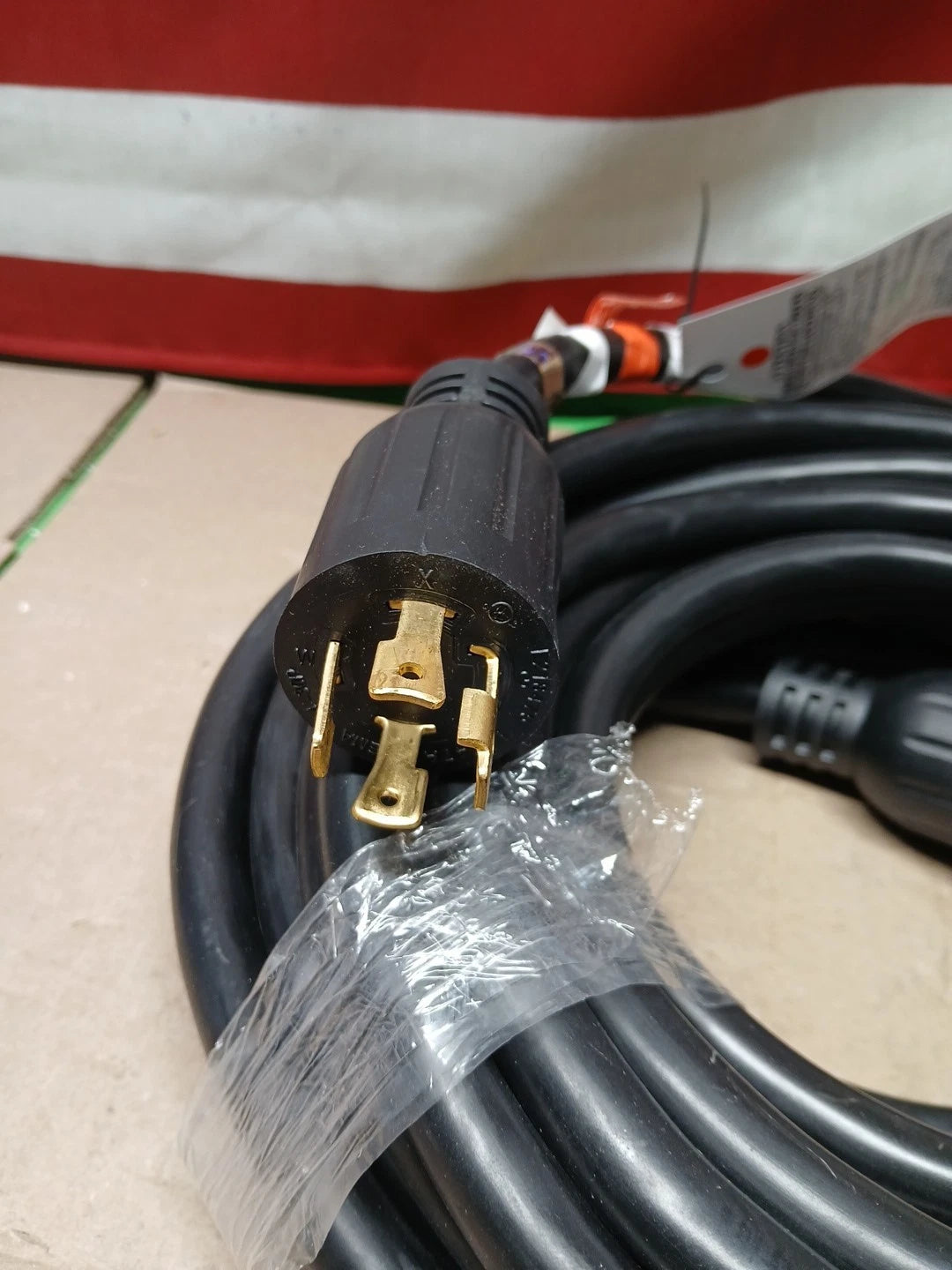 VEVOR50 ft. Generator Extension Cord 250-Volt 30 Amp Generator Cord