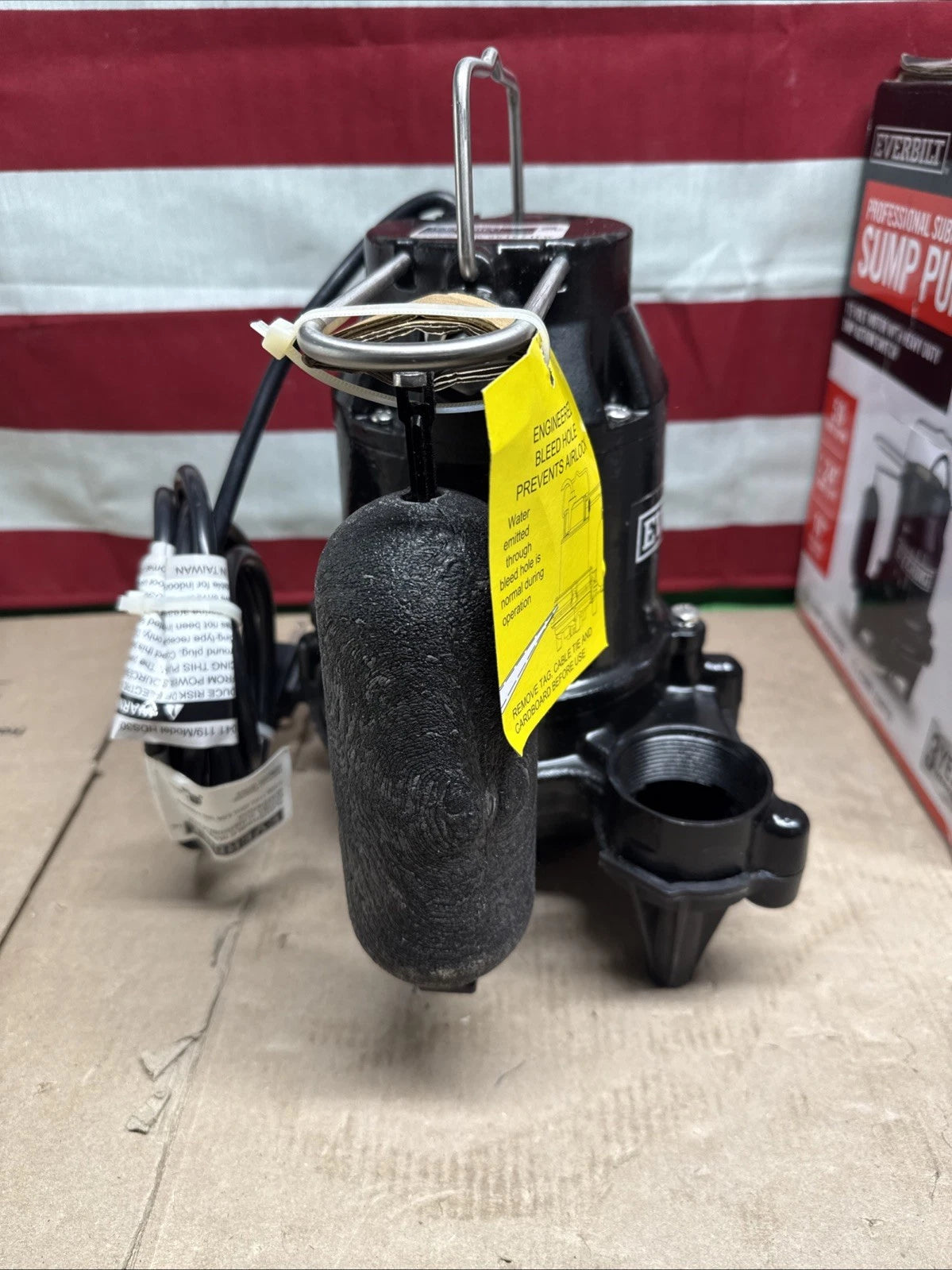 Everbilt 1/3 HP Cast Iron Submersible Sump Pump HDS30 NEW OB