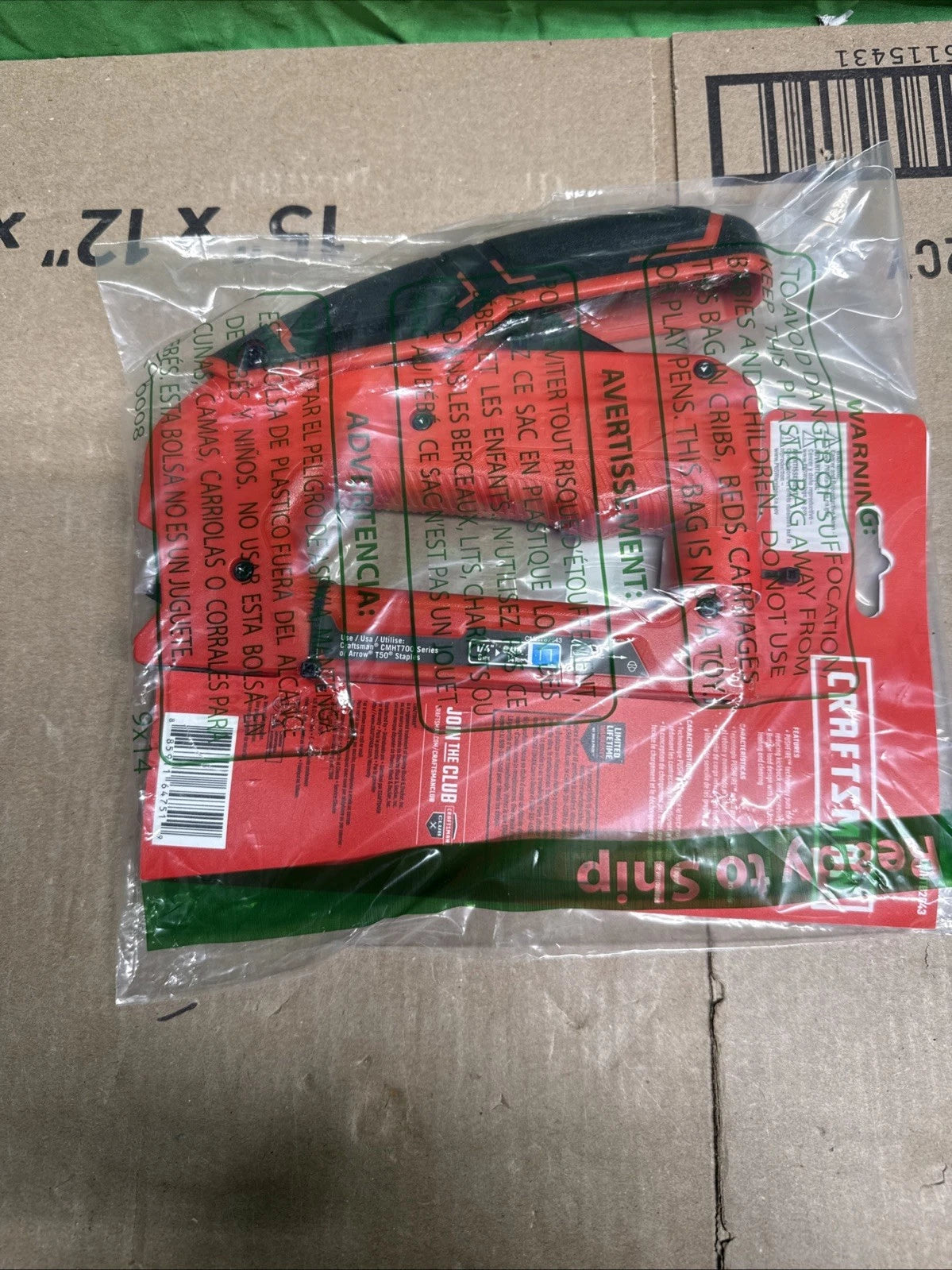 CRAFTSMAN Heavy Duty Reverse Squeeze Stapler (CMHT82643) Red