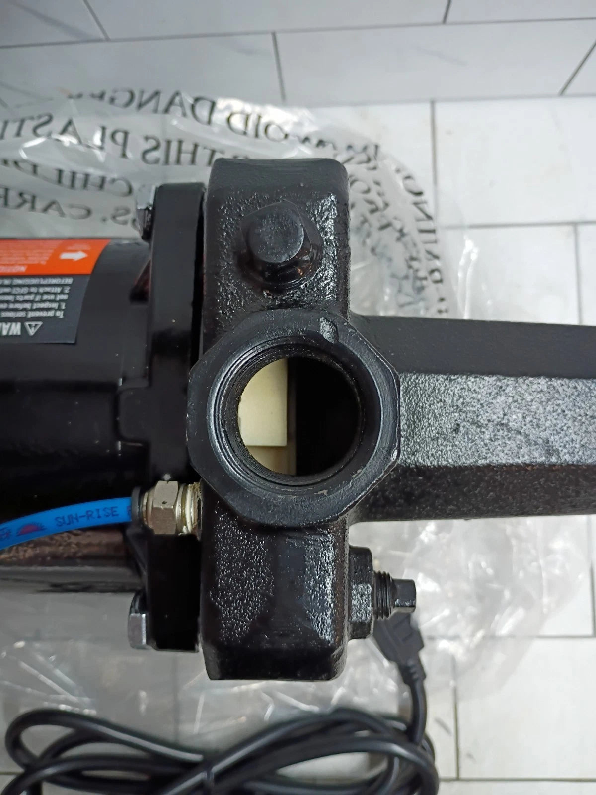 1.5Hp VEVOR ZX50283 Home or Irrigation CAST IRON SPRINKER PUMP - Open Box