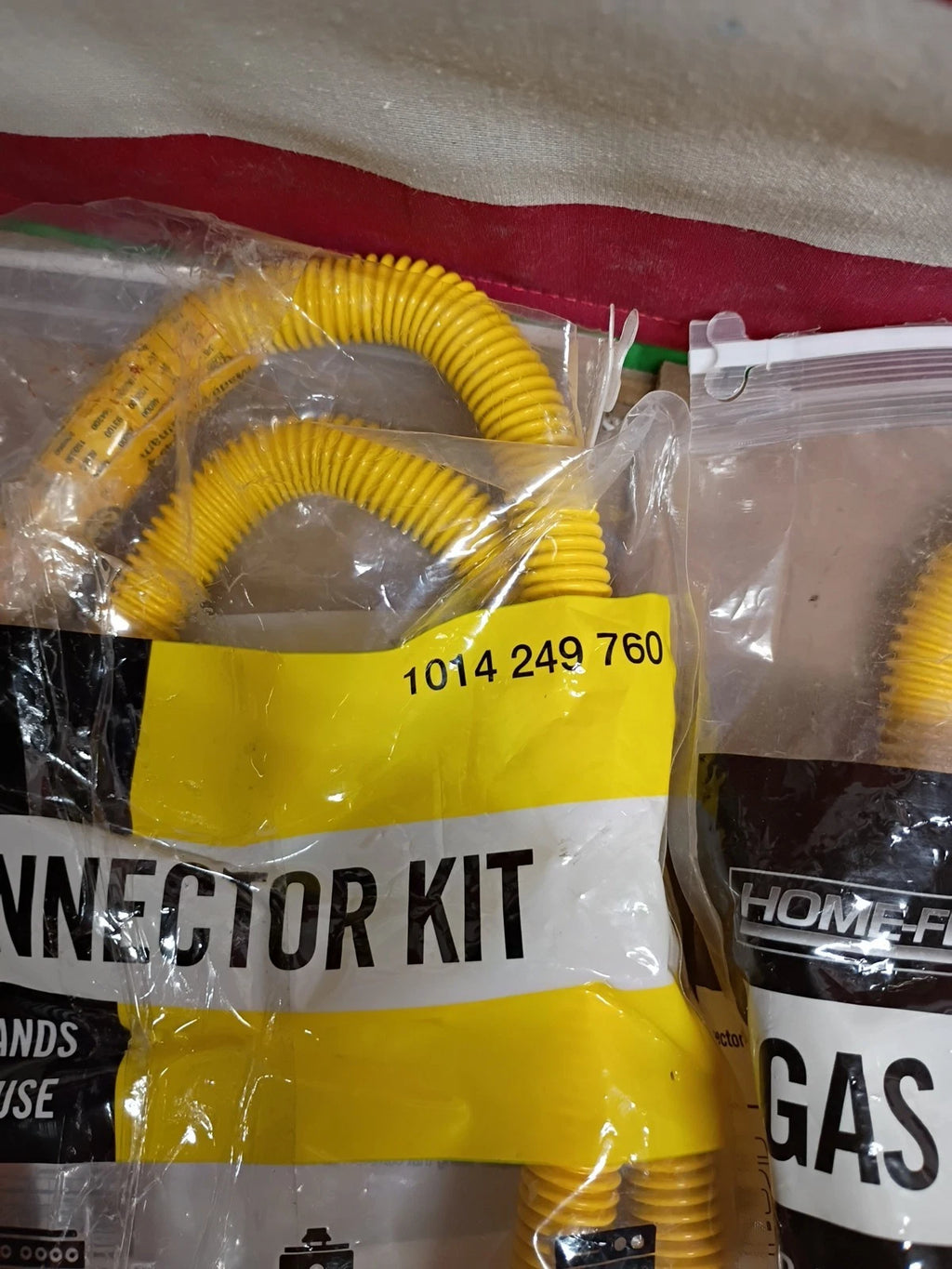 2PK Everbilt 1/2 in. MIP x 1/2 in. MIP 48" Gas Connectors ( OPEN BOX,