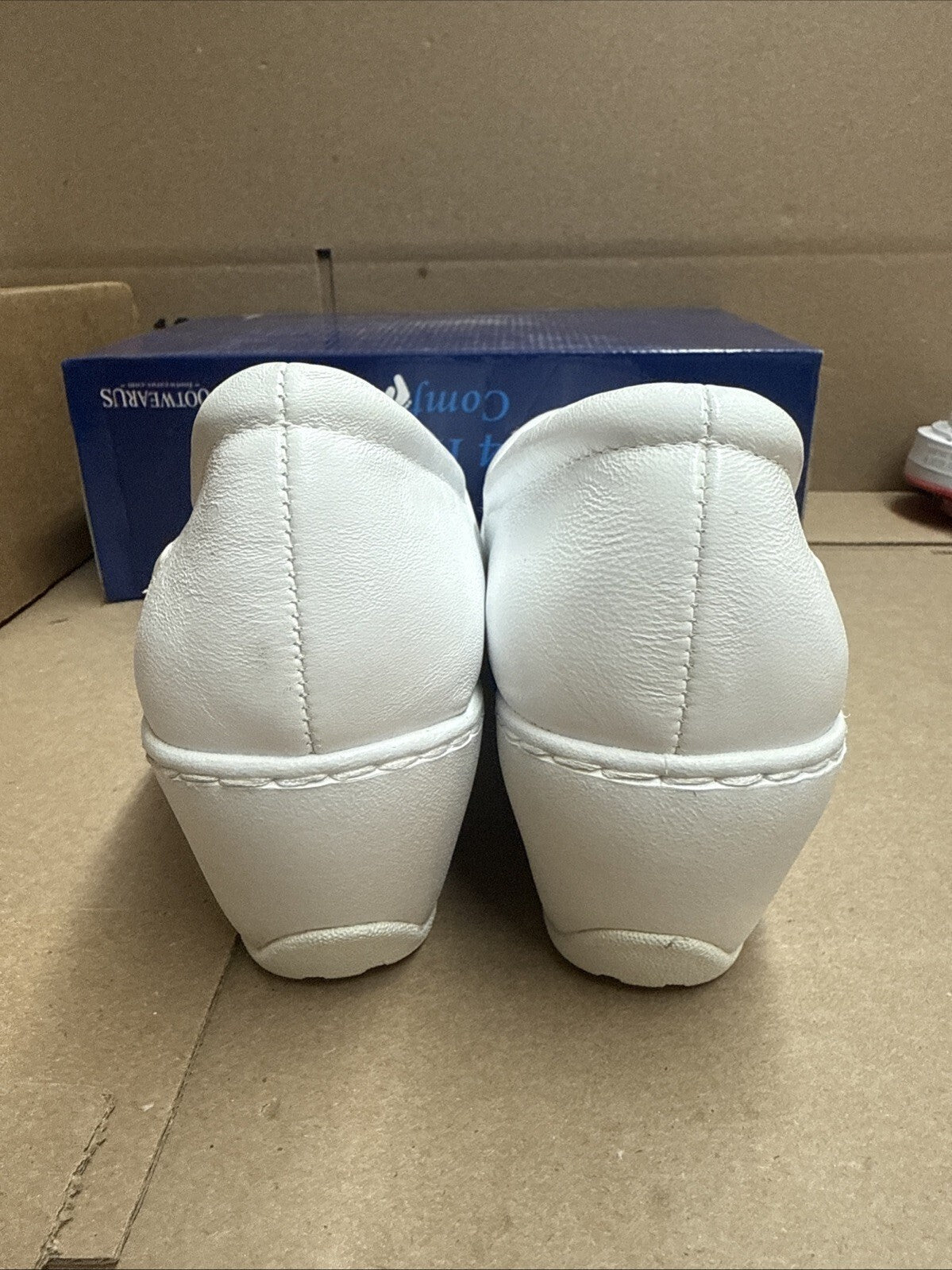 Nurse Mates Women's Bryar Slip-On Clog - White - Size 9 W