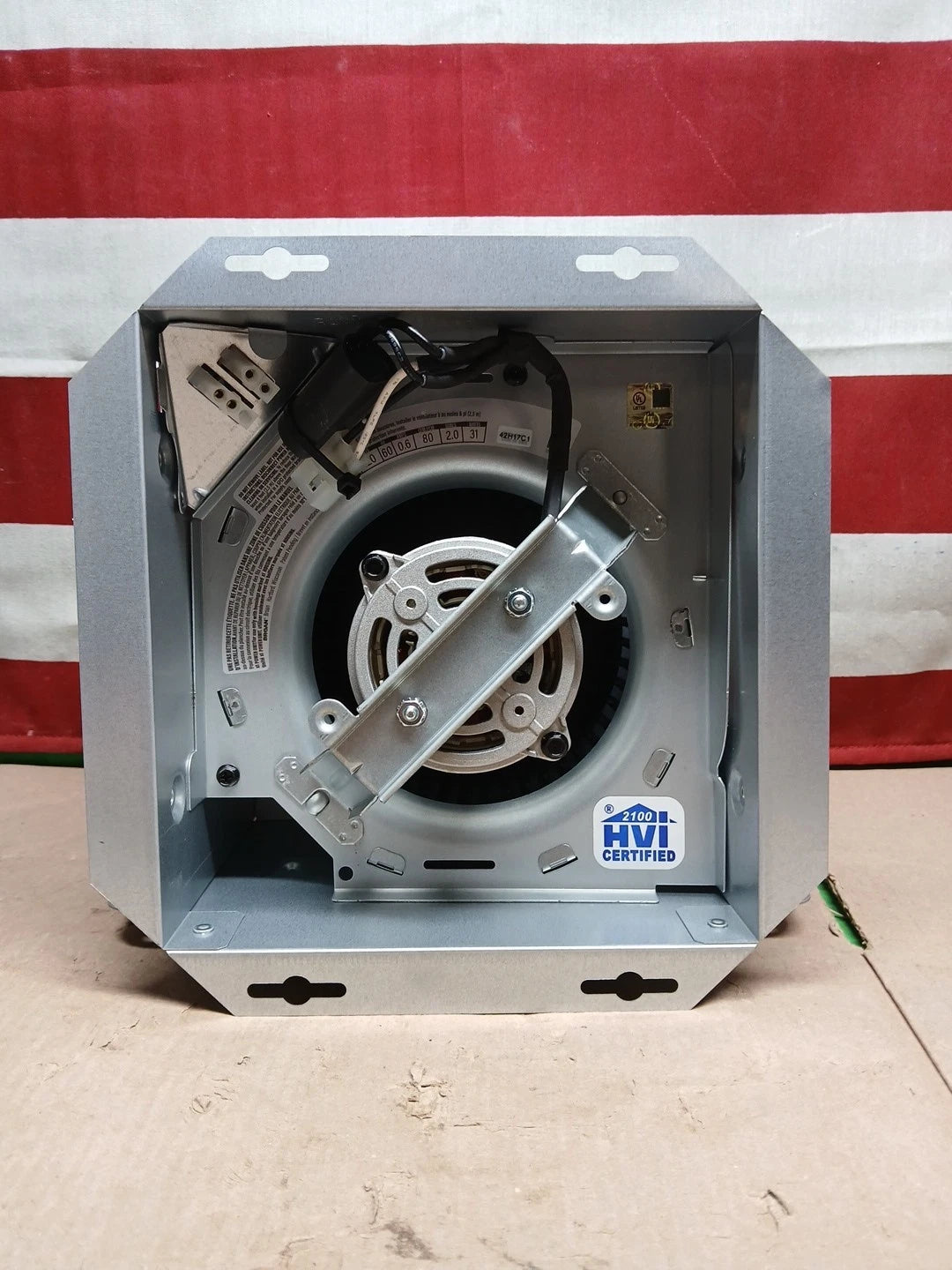Broan NuTone BENL8 80 CFM Ceiling Bathroom Exhaust Fan with Light . NEW OB