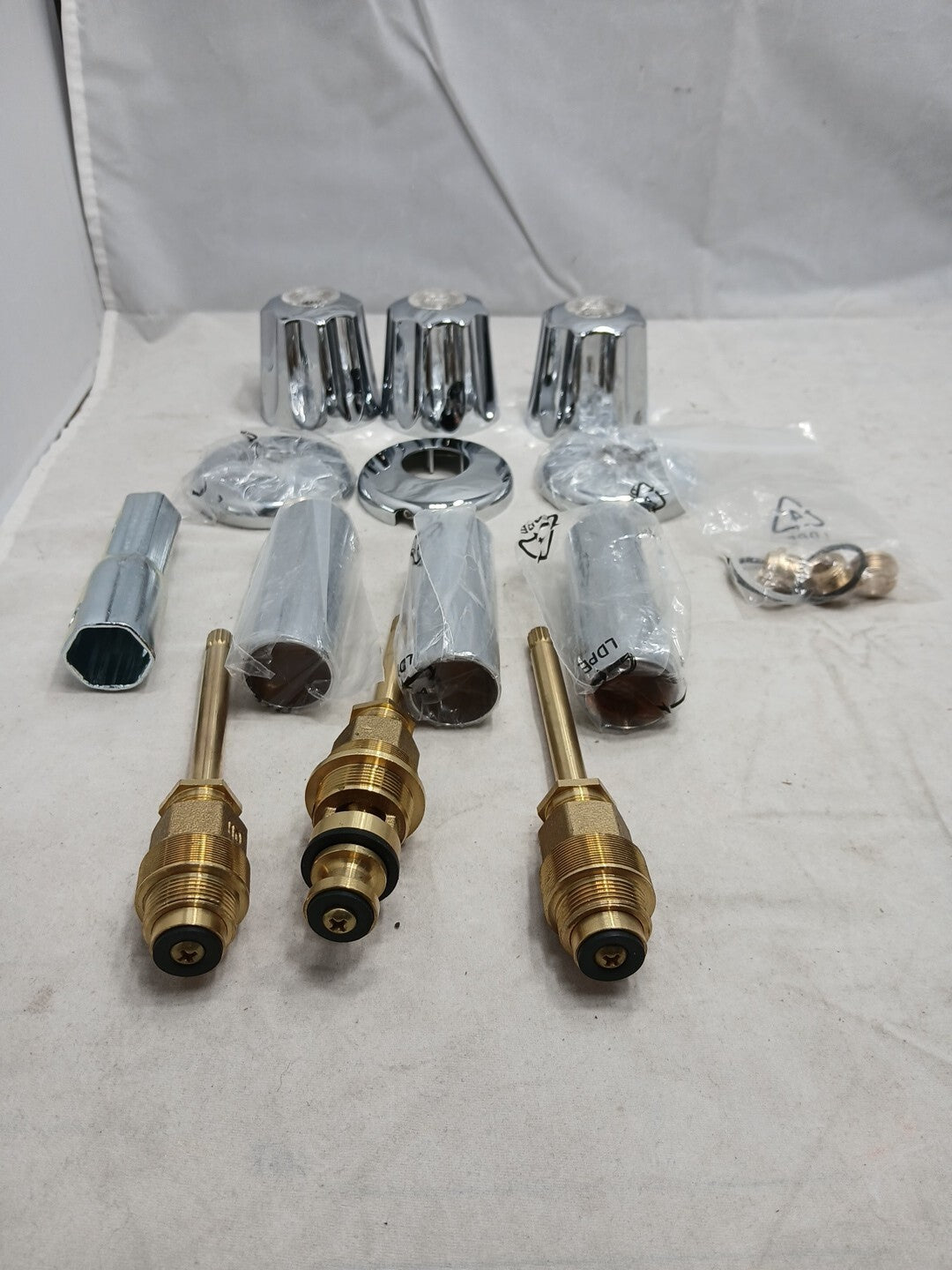 NEW OB Tub/Shower Remodeling Kit for GERBER - CHROME - 39617 (ob)