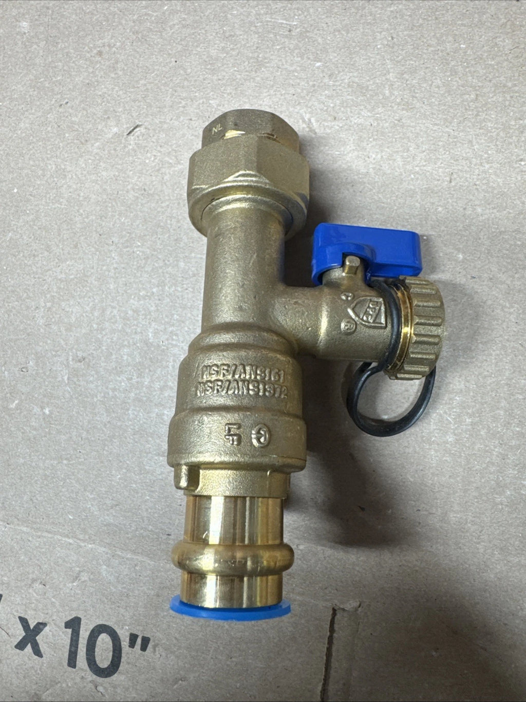 Press 3/4'' Lead Free Tankless Water Heater Isolation Valve Kit w/ Relief Valve