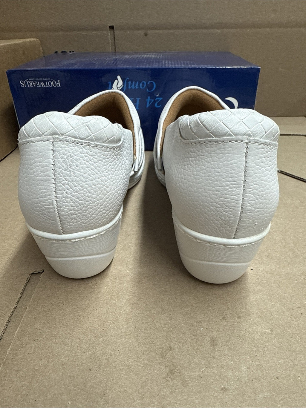 Women’s Nurse Mates Kris pillowTop lightweight Clog 8.5W White Leather