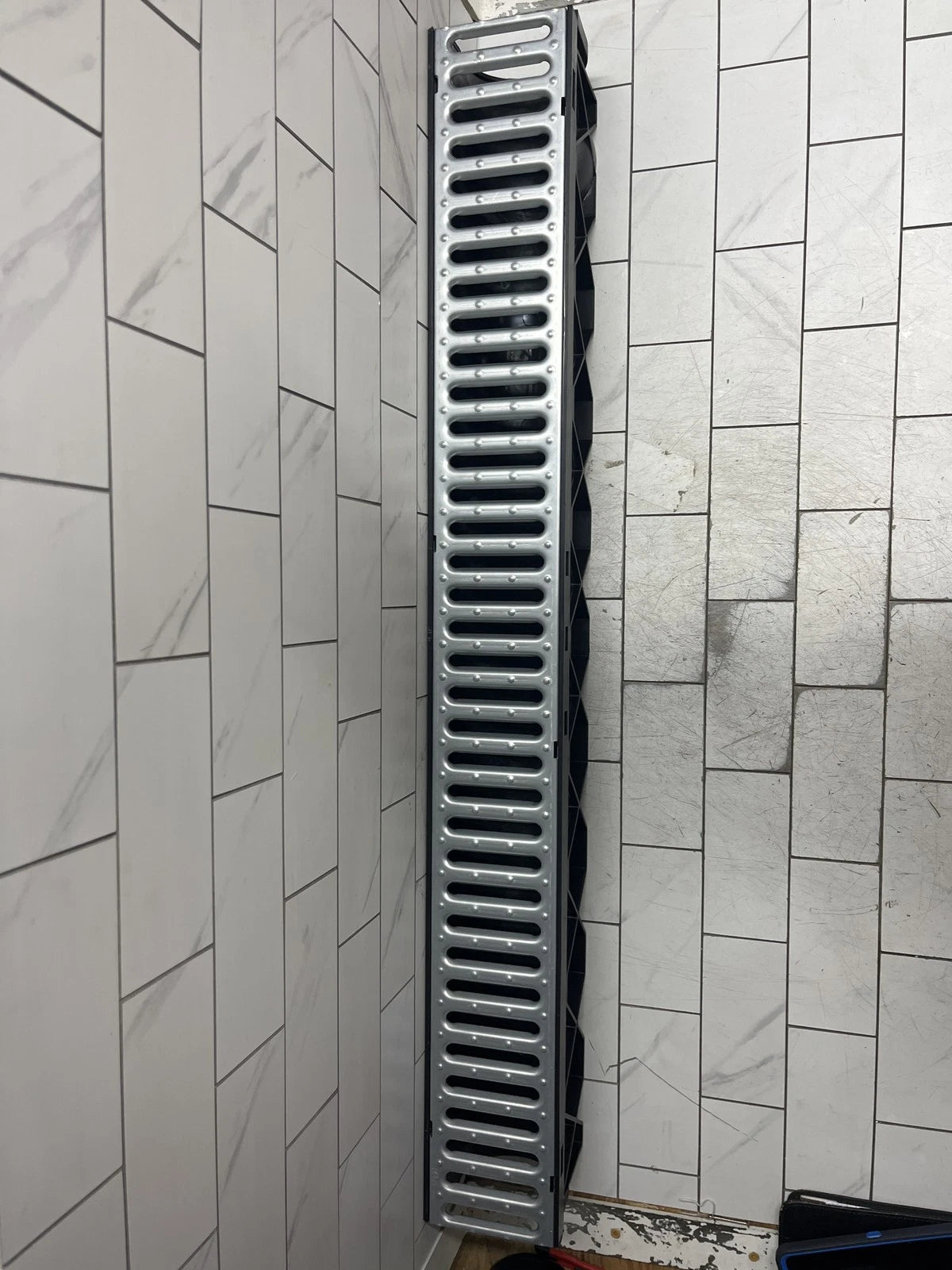 RELN 003017 Storm Drain 40 in. Channel Complete with Galvanized Grate