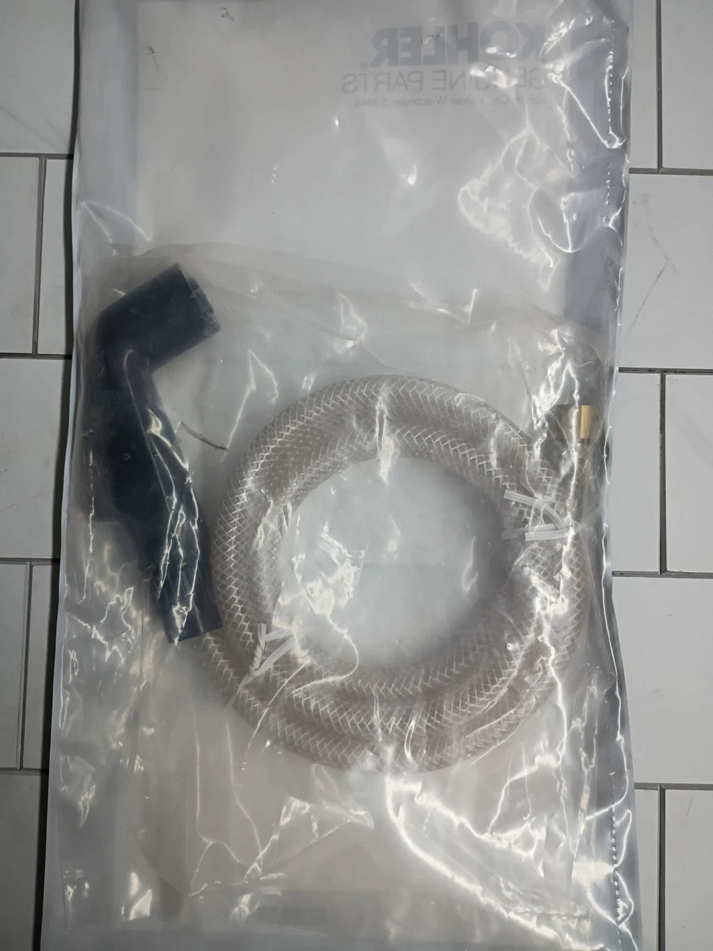 Kohler 1021724-7 Pullout Faucet Hose Kit 3ft Sink Hose Black Handle New
