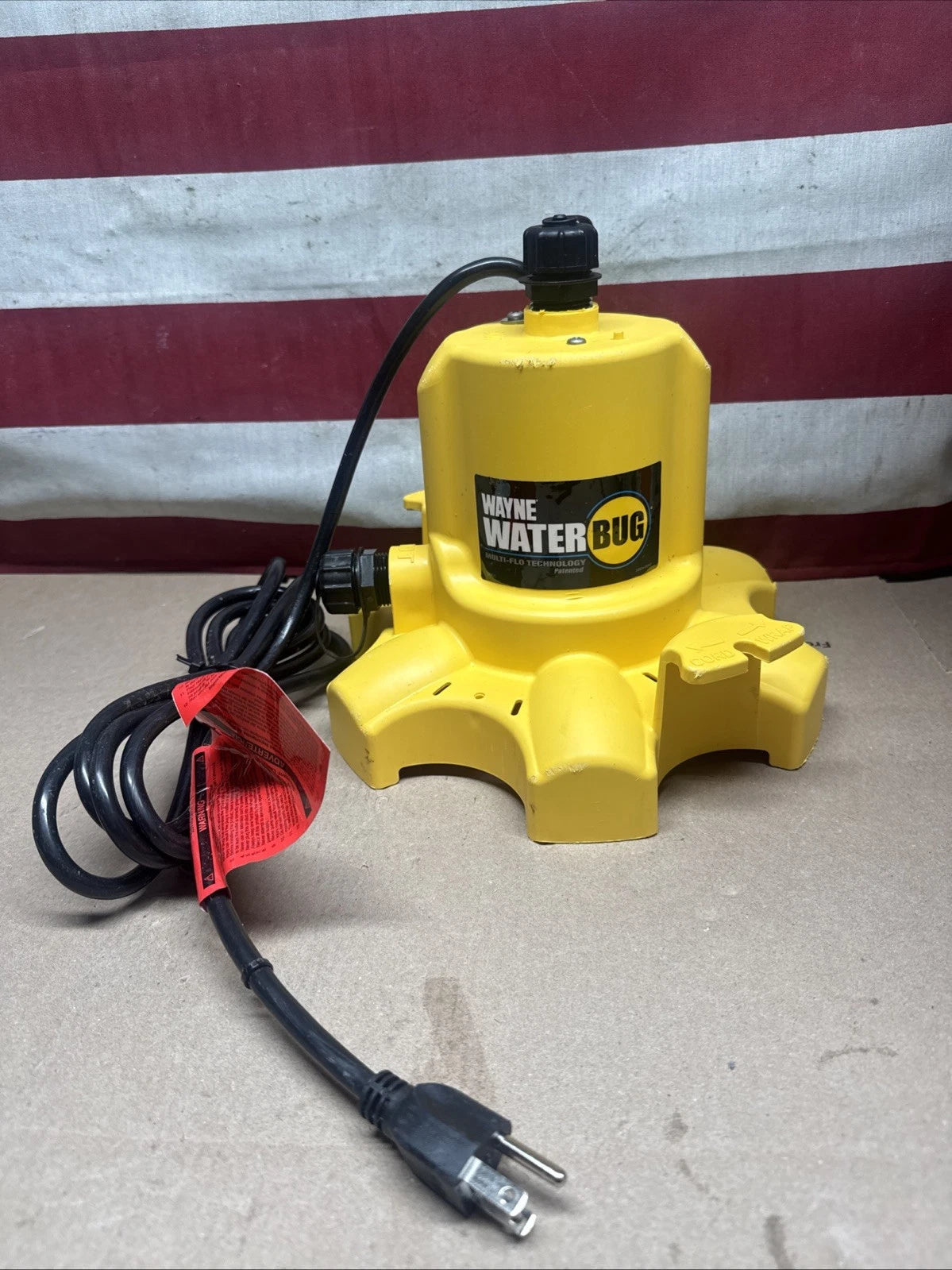 Wayne 1/6 HP WaterBUG Submersible Utility Pump with Multi-Flo Technology USED[