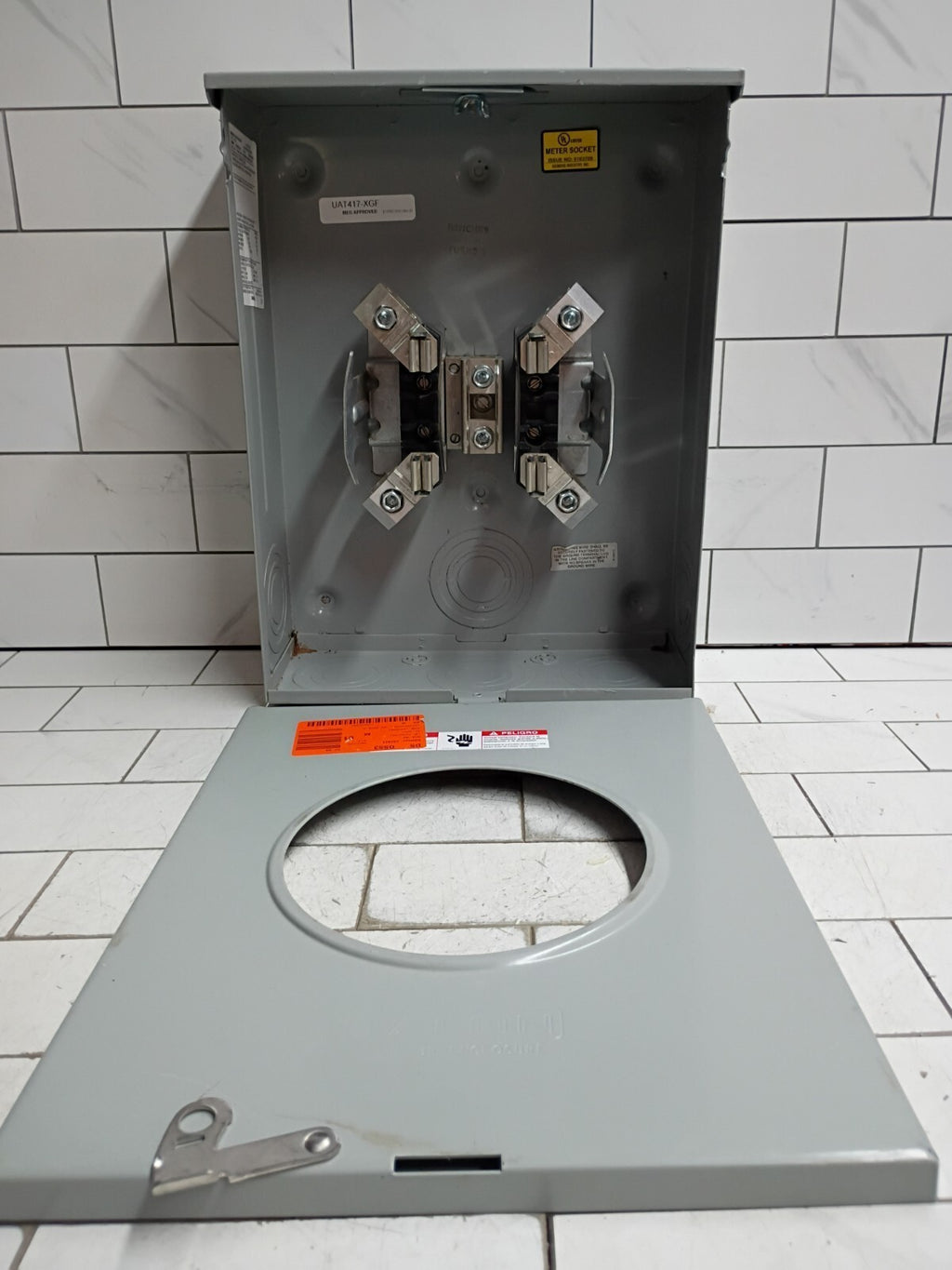 Siemens UAT417-XGF  200 Amp 4 Jaw No Bypass Ringless Meter Socket with Latch OB